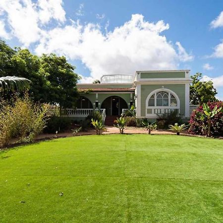 Amplia Villa De Lujo Con Piscina Climatizada Las Palmas de Gran Canaria Dış mekan fotoğraf