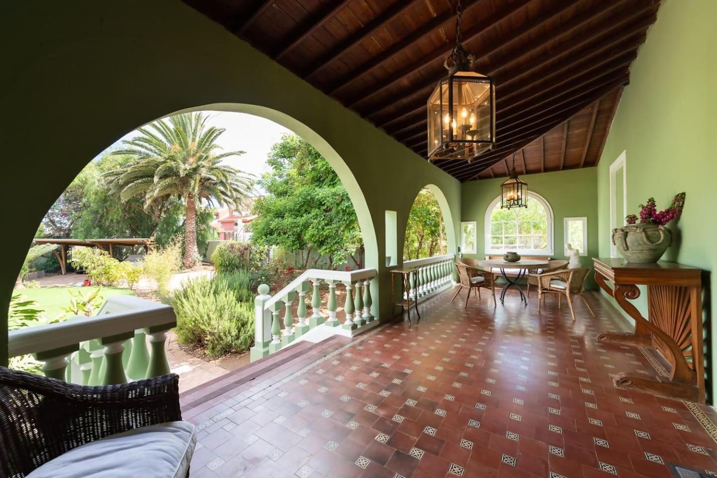 Amplia Villa De Lujo Con Piscina Climatizada Las Palmas de Gran Canaria Dış mekan fotoğraf